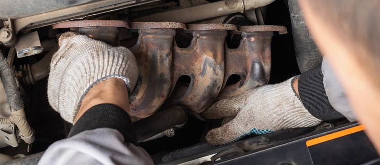 Exhaust manifold: purpose and repair. Dismantling manifold and replacing studs