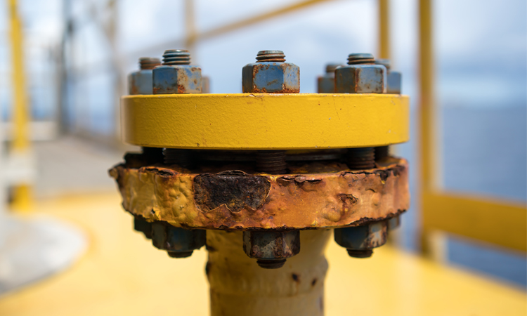 Коррозия на нефтяном оборудовании