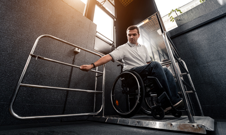 Подъемная платформа для инвалидов